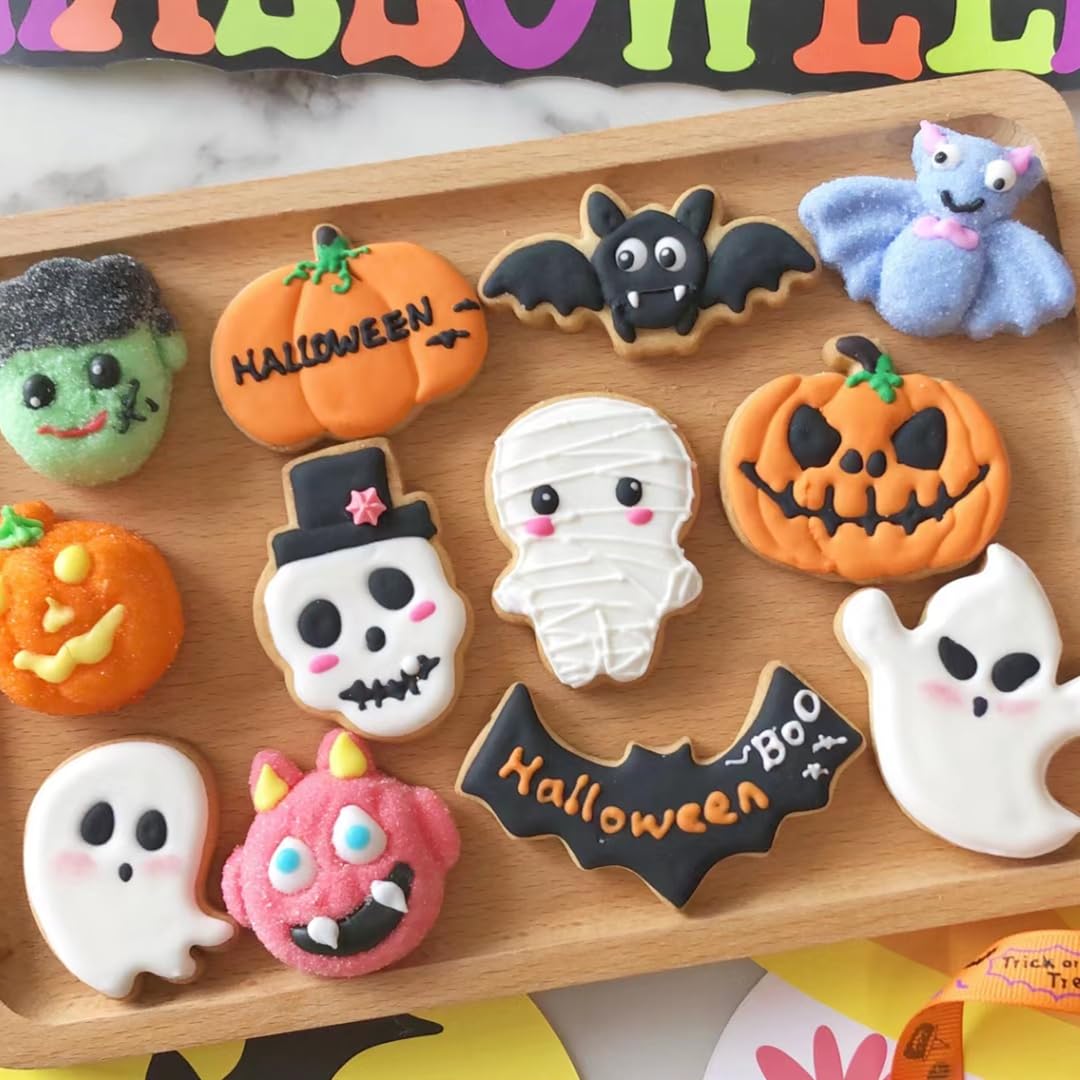5 Pieces Mini Halloween Cookie Cutters, Size 2.2" to 2.6" Small Stainless Steel Molds Ghost, Cat, Bat, Pumpkin Holiday Shapes for Halloween Party Decorations