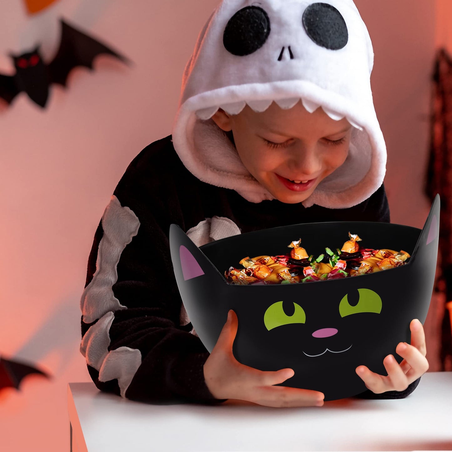 Zcaukya Halloween Party Supplies, Set of 3 Halloween Plastic Trick Treat Candy Bowls, Large Halloween Candy Holders, Black Cat Shaped Plastic Serving Bowl for Halloween Parties