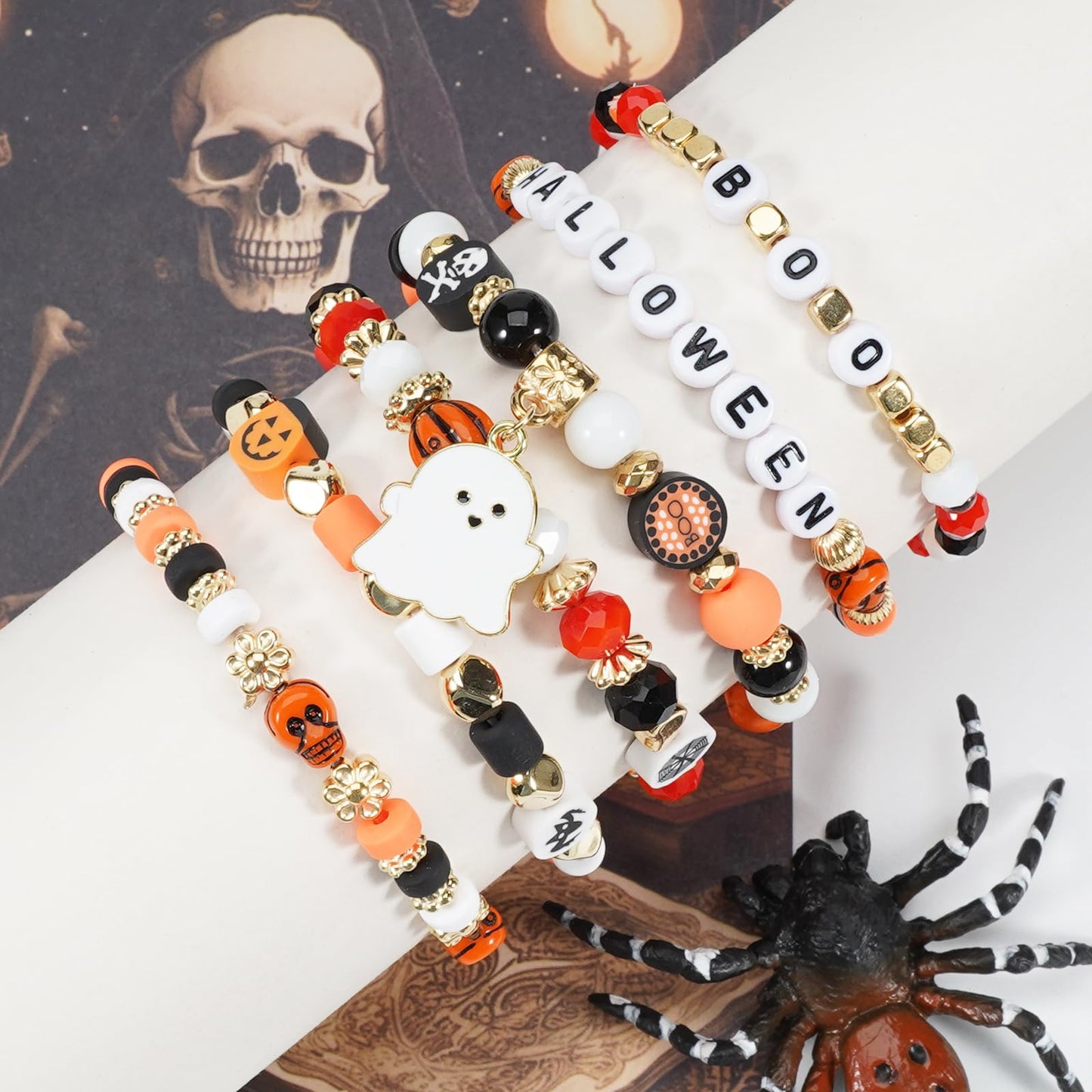 Lonext Halloween Bracelets Set Friendship Clay Preppy Heishi Boo Charm Beads Stackable Bracelet Ghost Pumpkin for Women