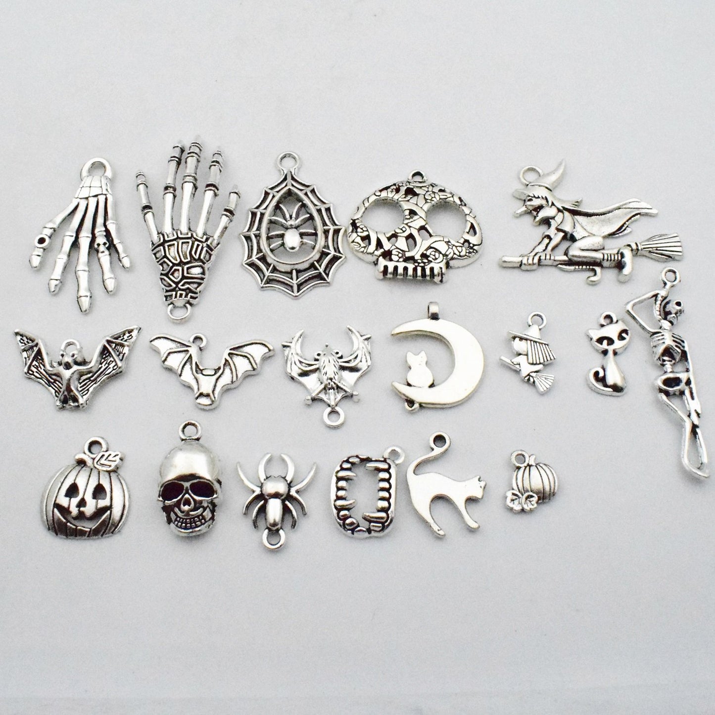 iloveDIYbeads Halloween Charm-100g(about 55-60pcs) Antique Silver Halloween Collection Craft Supplies Charms Pendants for Crafting, Jewelry Findings Making Accessory For DIY Necklace Bracelet (M001)