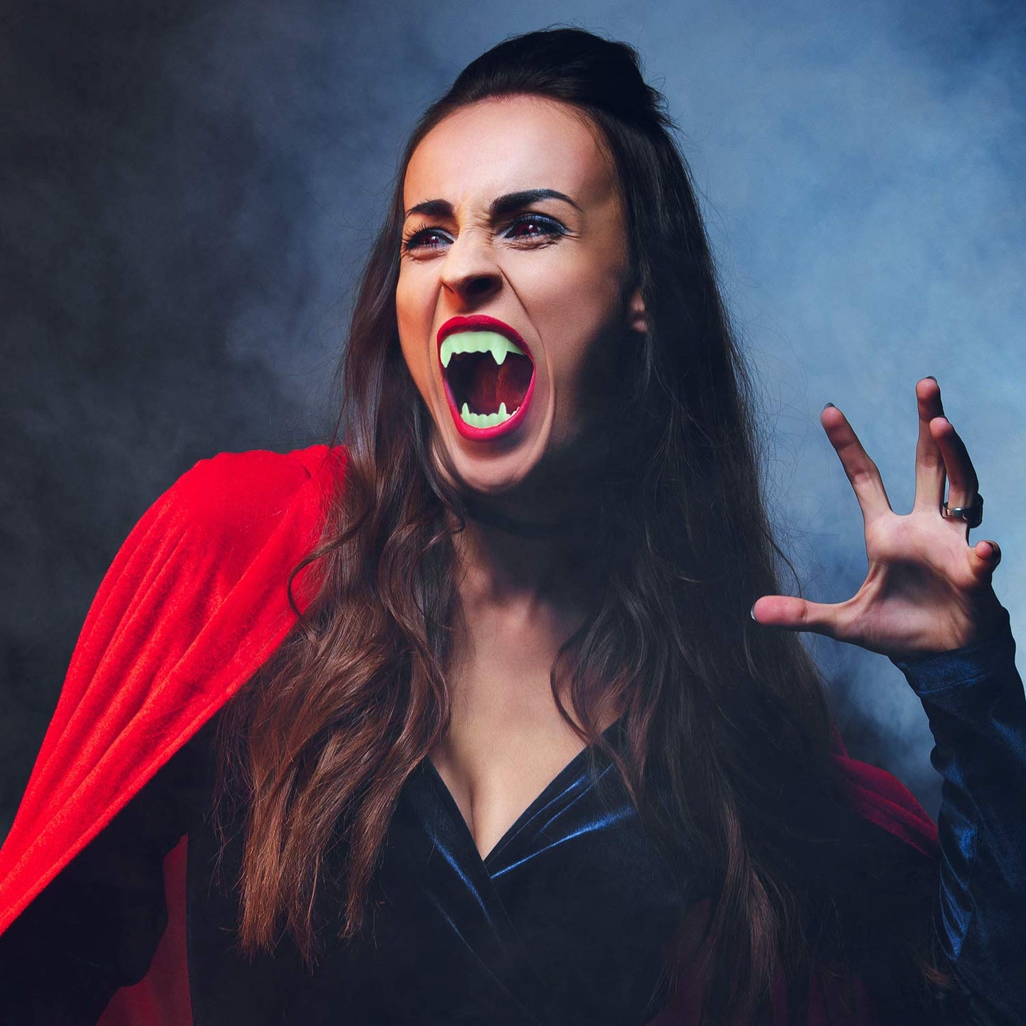 50 Pieces Halloween Vampire Teeth Glow in The Dark Plastic Glowing Vampire Fangs Teeth for Kids Dress Up Pretend Play Halloween Cosplay Masquerade Party Costume Decorations