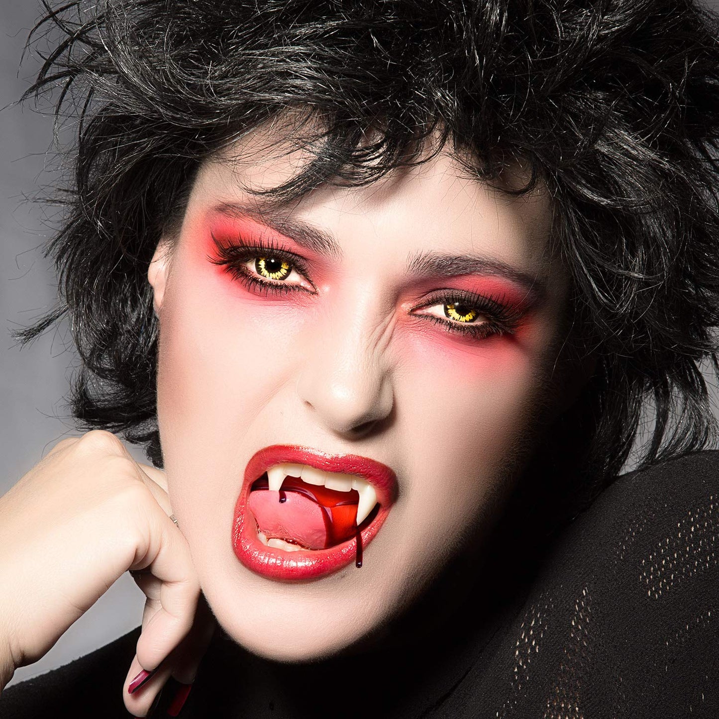 Zhanmai 12 Pairs Vampire Teeth Costume 4 Size Fake Fangs with 2 Tooth Pellets for Cosplay Props Halloween Party Accessories Masquerade Dentures Makeup Dress up Favors